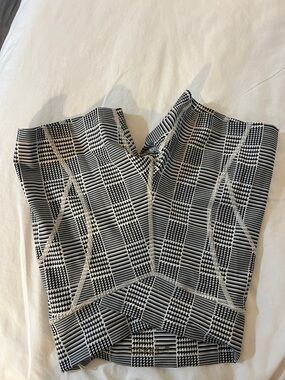 l*space Black and White Plaid Athletic Shorts